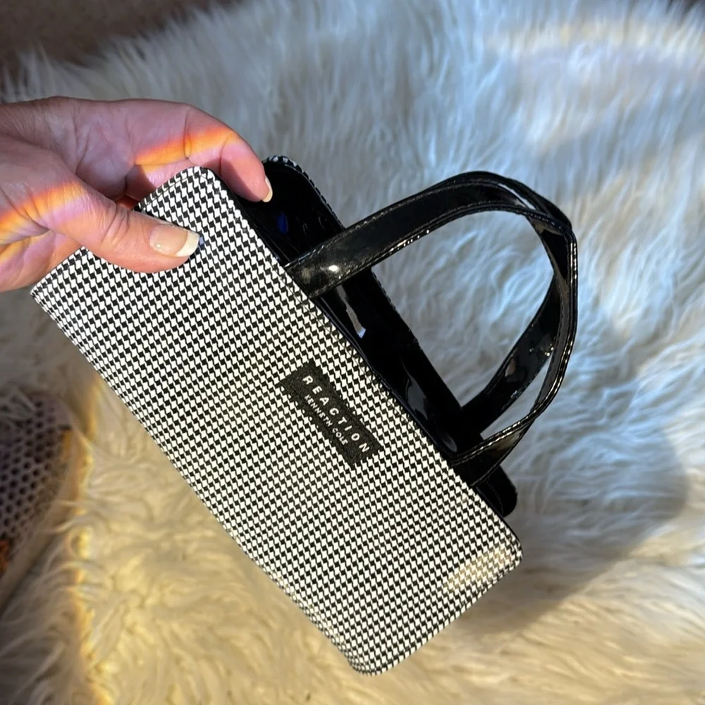 324.  Kenneth Cole Reaction Black and White Houndstooth Bag - small - Picture 3 of 8